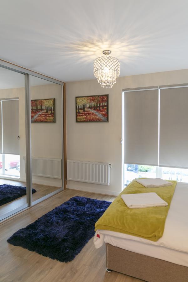 Modern & Exquisite Trumpington Townhouse With Parking & 5 Mins To Papworth Hospital كامبريدج المظهر الخارجي الصورة